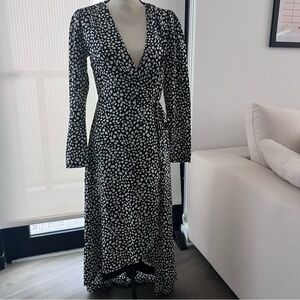 Missguided Black and White Animal Patterned Wrap Dress l US 6